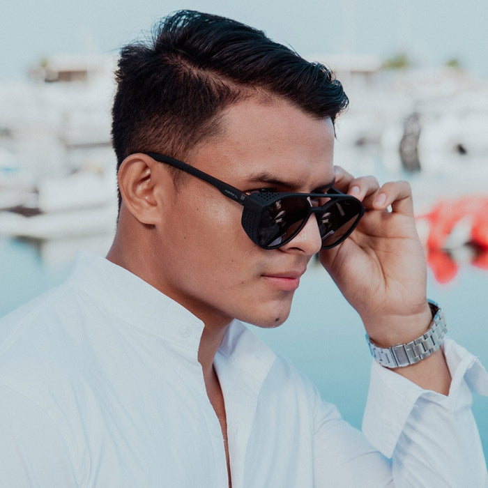 Hombre con gafas Marfil Orion